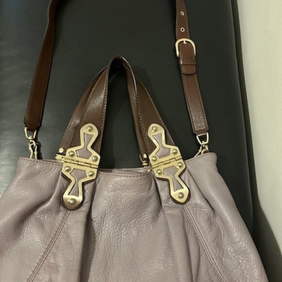 Michael Kors Leather Tote/Cross body bag - Picture 3 of 6
